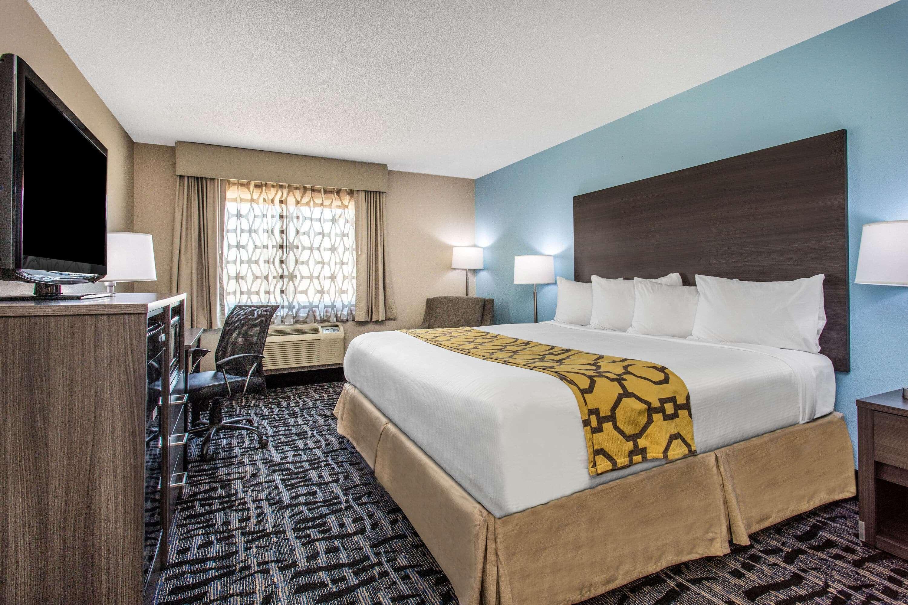 Hotel Baymont By Wyndham Joliet Extérieur photo