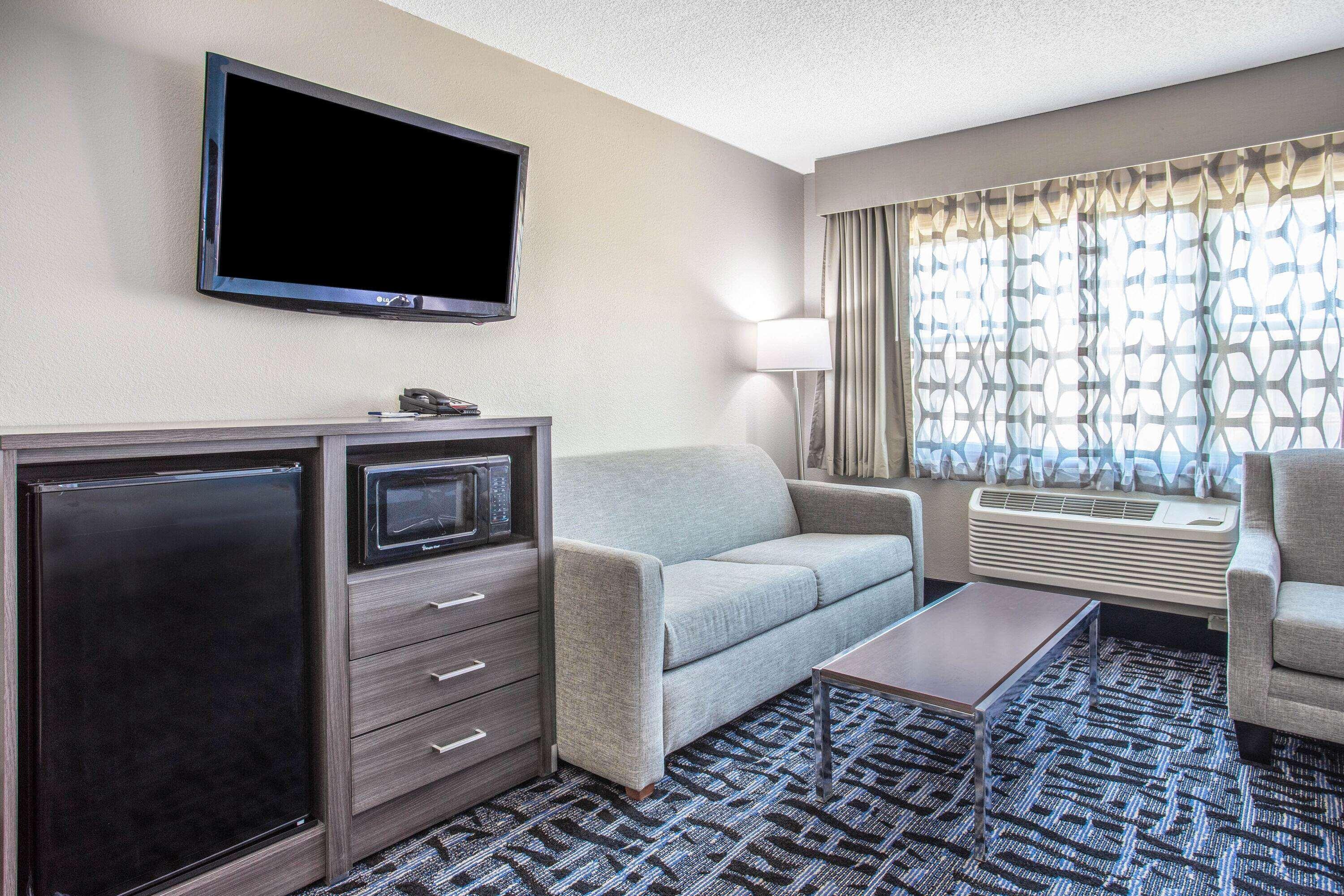 Hotel Baymont By Wyndham Joliet Extérieur photo