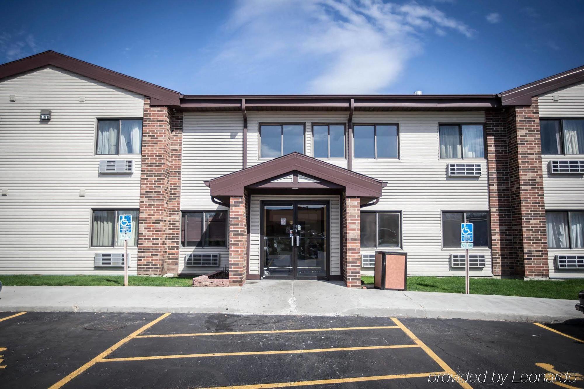 Hotel Baymont By Wyndham Joliet Extérieur photo