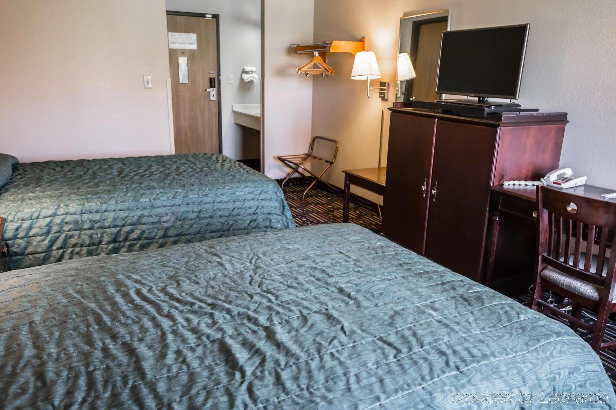 Hotel Baymont By Wyndham Joliet Extérieur photo