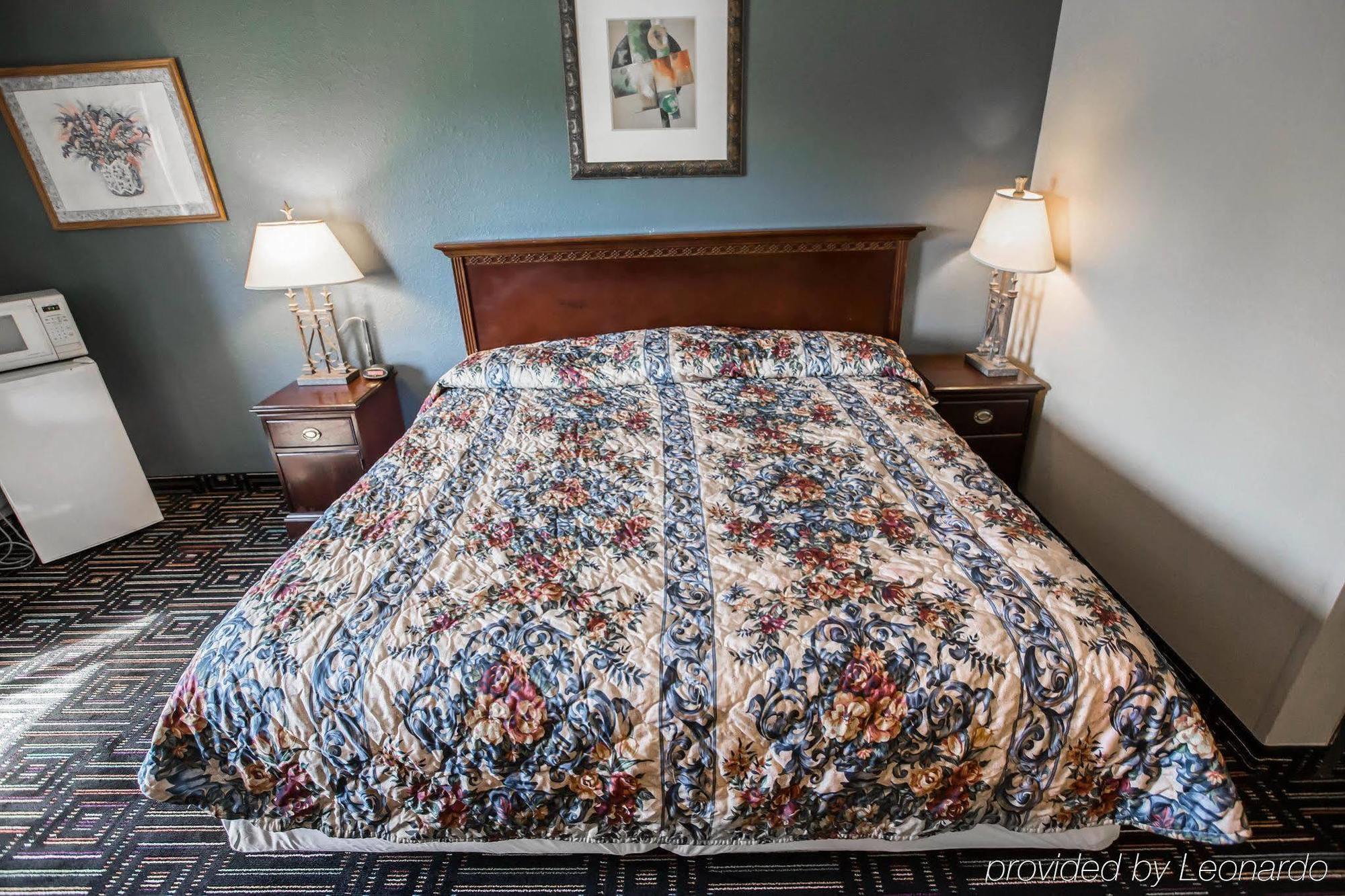 Hotel Baymont By Wyndham Joliet Extérieur photo