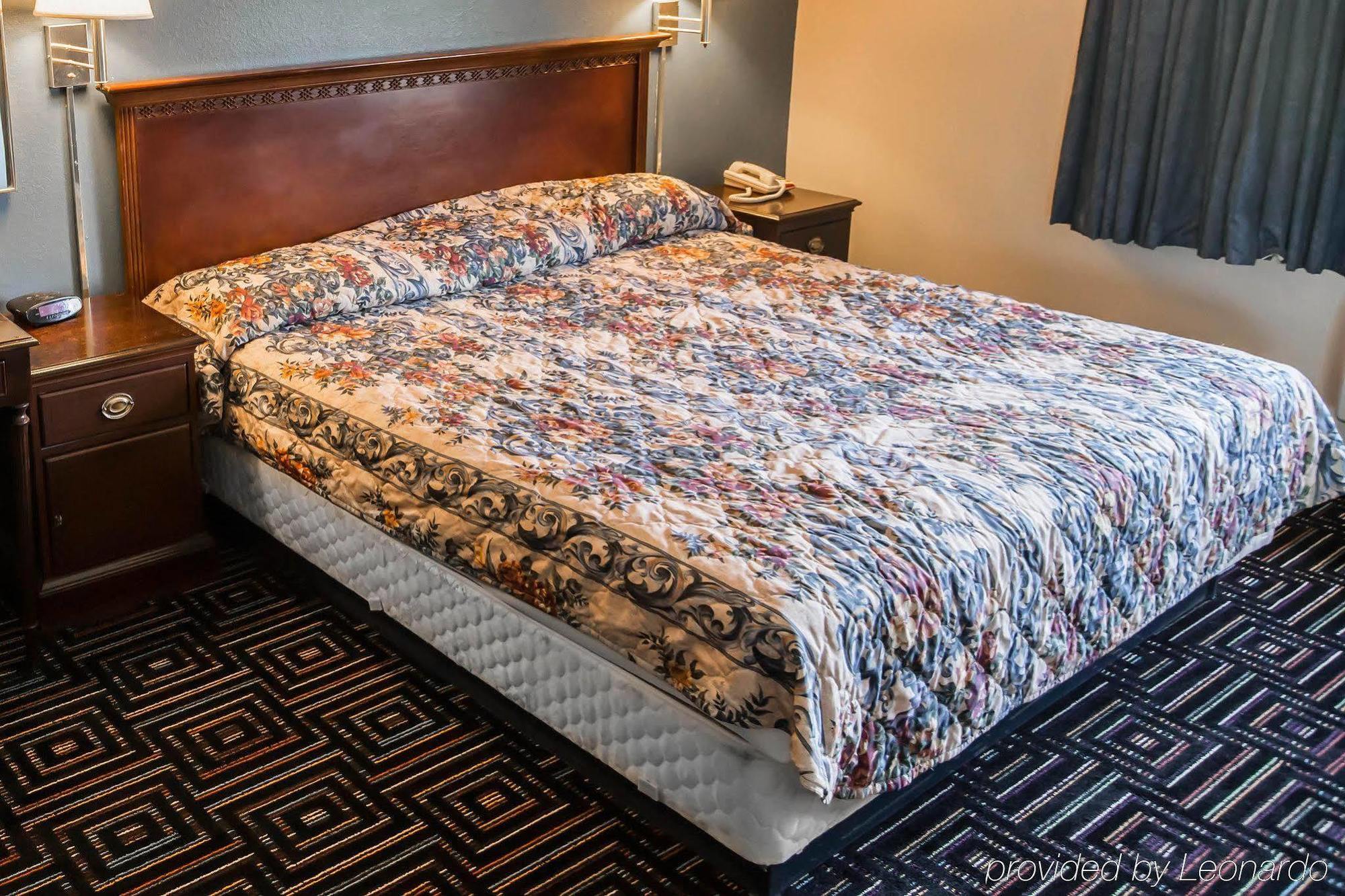 Hotel Baymont By Wyndham Joliet Extérieur photo